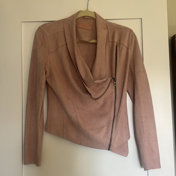 Like new Blank NYC zip jacket - Picture 2 of 5